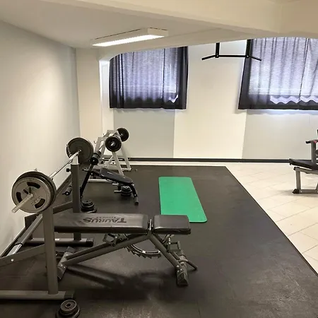 Apartment Meos 1 -zentrum-balkon-parkplatz-gym-uniklinik *